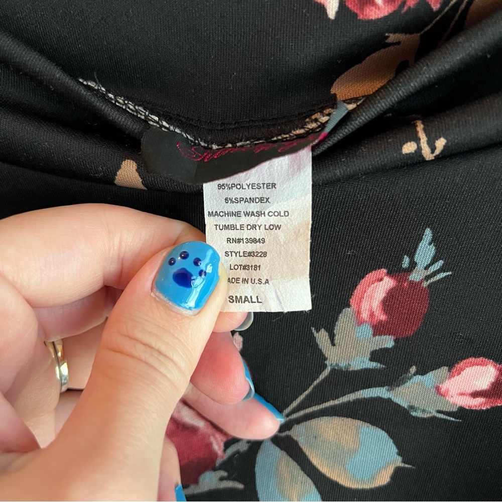 NWT‎ Silhouette NYC Floral A-Line Circle Skirt Size Small - Picture 5 of 5